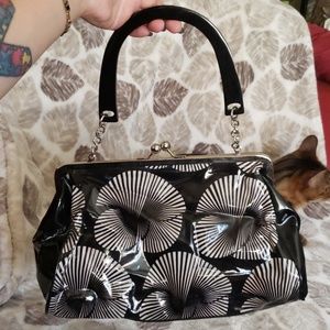 🦇EUC Retro Torrid vinyl handbag